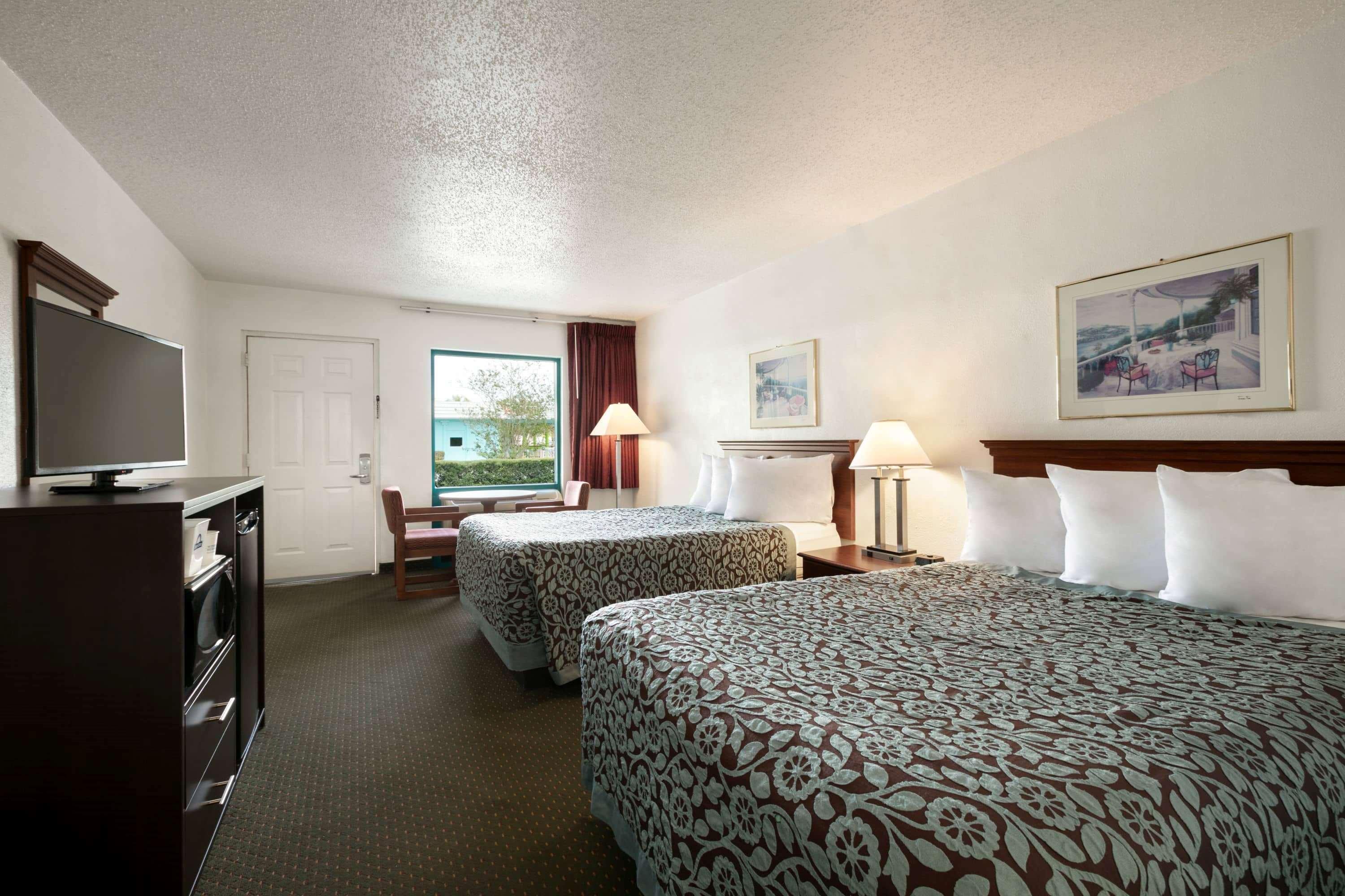 Days Inn By Wyndham Clearwater/Central Eksteriør bilde
