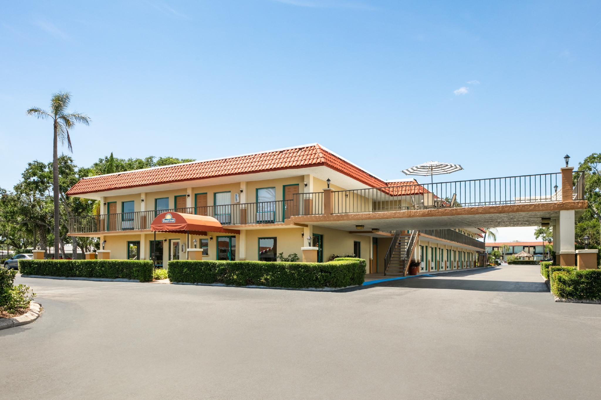Days Inn By Wyndham Clearwater/Central Eksteriør bilde