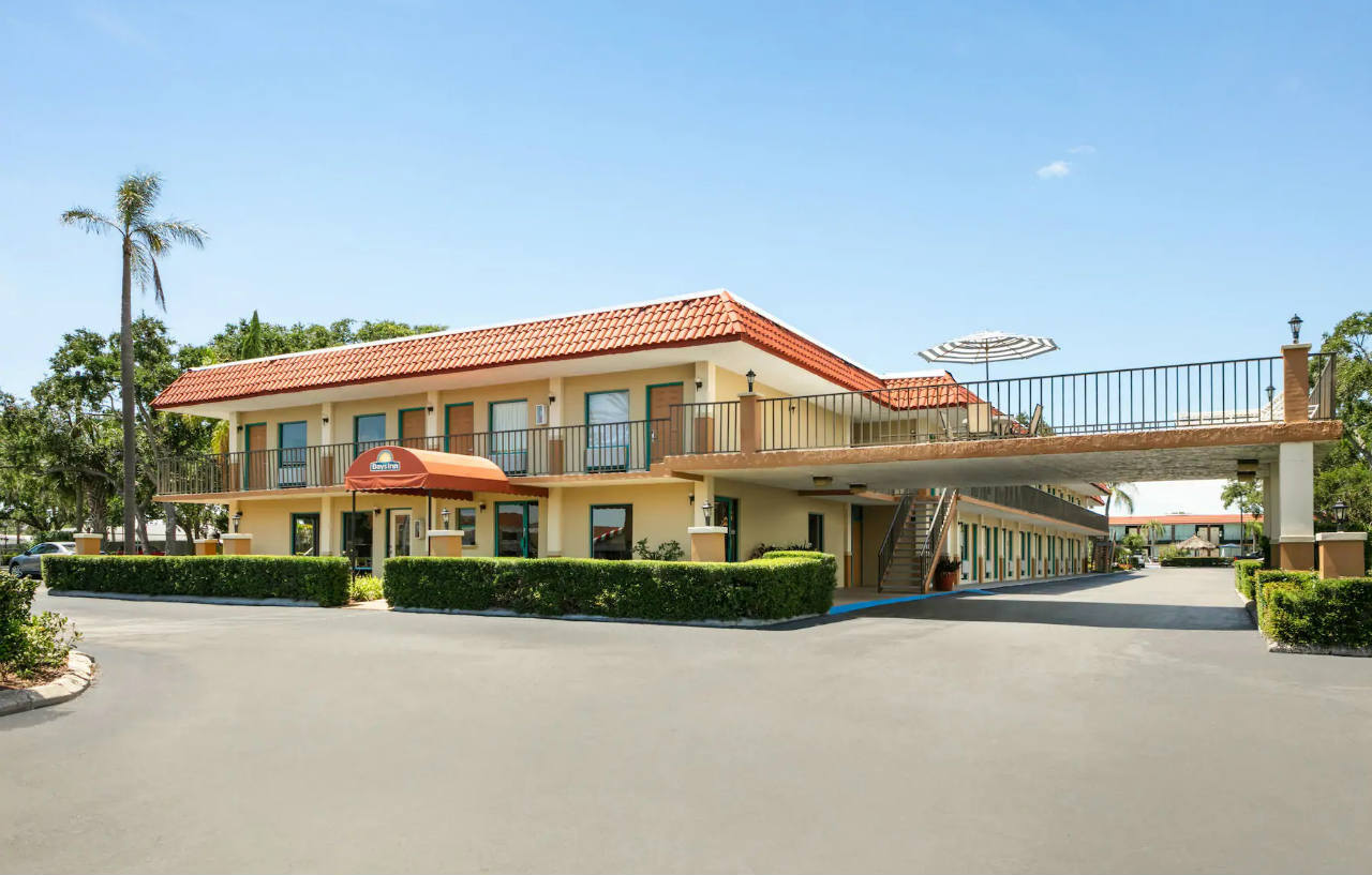 Days Inn By Wyndham Clearwater/Central Eksteriør bilde